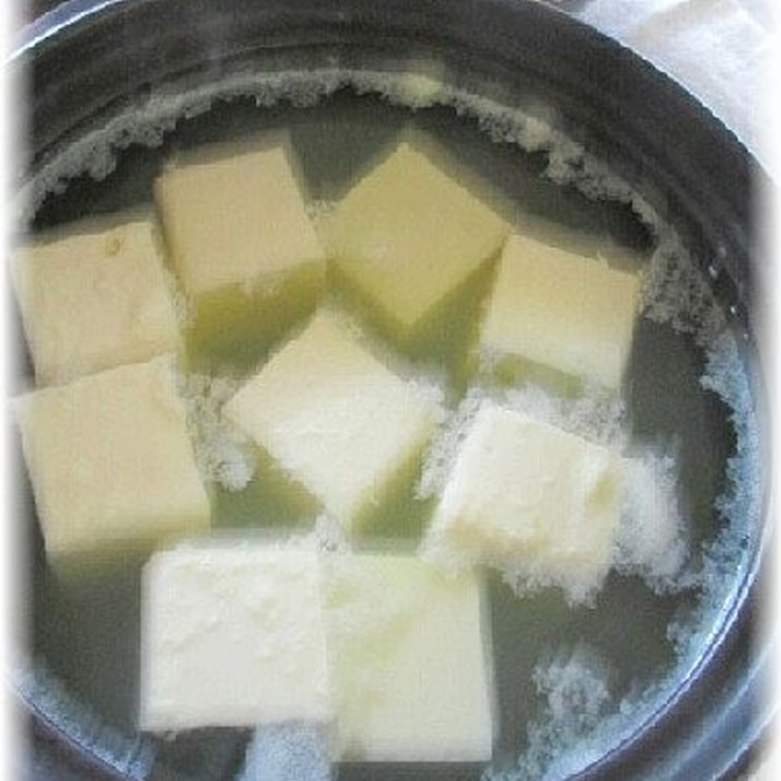 とろとろの温泉湯豆腐がおうちで簡単!